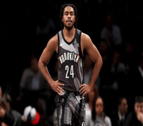 吴前快攻上,华丽扣篮完,得分,500足球即时比分,500比分,500体育比分网,比分直播