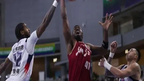 范玮琪与汪小菲争产传闻引热议，揭露小S塑料姐妹情？