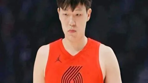 诺丁汉森林1-0逆袭胜曼联，伊兰加旧主受挫