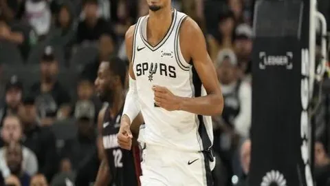 姆巴佩创纪录！欧冠6分42秒帽子戏法成传奇时刻